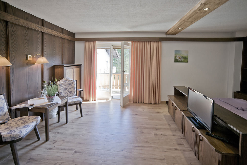 Hotel-Restaurant Zum Hirschhaus Inklusiv Chiemgaukarte Ruhpolding Ngoại thất bức ảnh